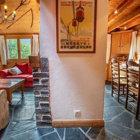 Chaleureux Pres Du Centre Avec Cheminee Et Vue Montagne - Fr-1-688-4 Chalet *